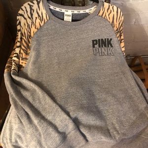 Women’s sweatshirt